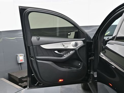 Used 2019 Mercedes-Benz GLC 300 4MATIC Coupe image 8