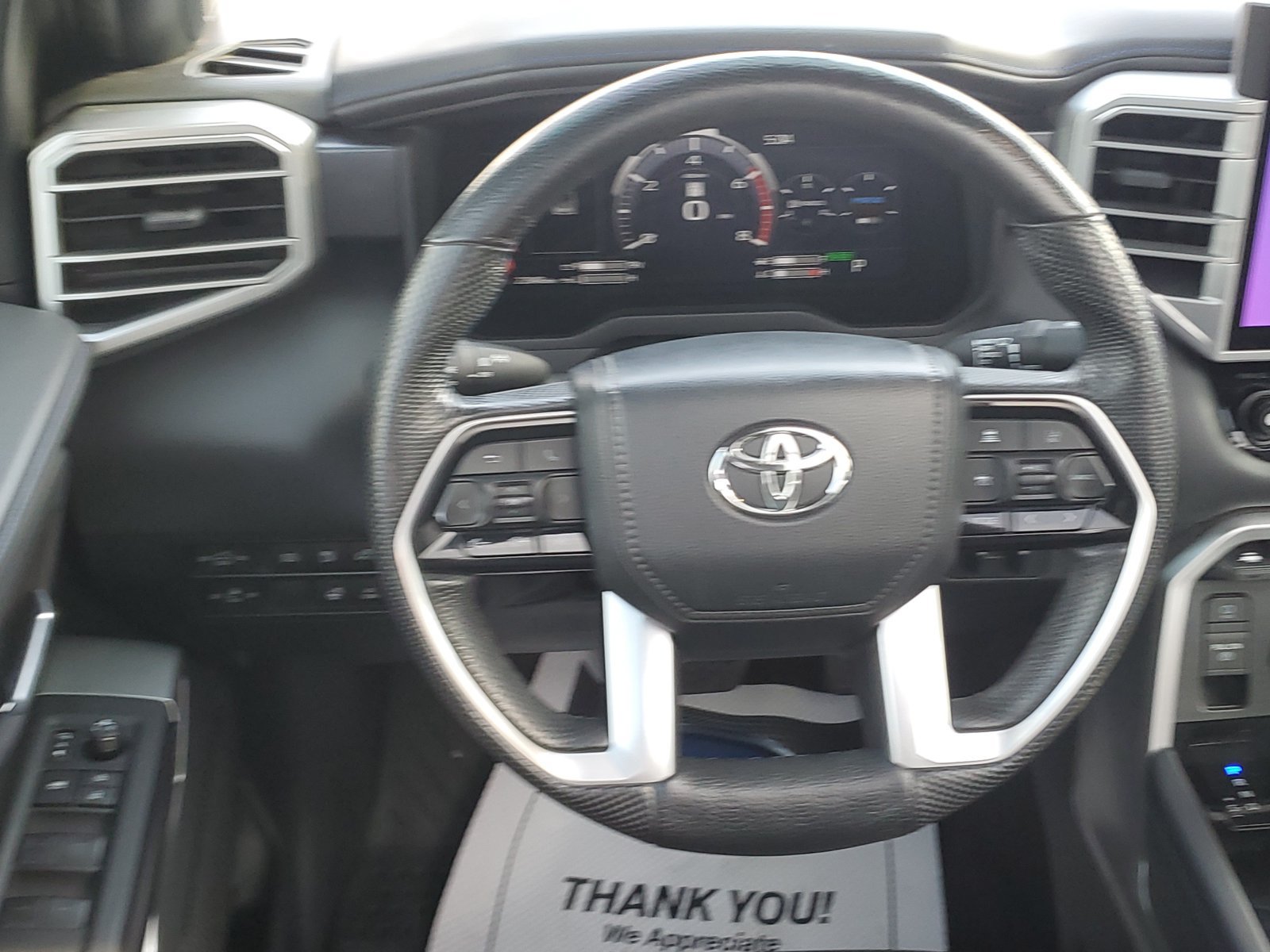 Used 2024 Toyota Tundra Platinum AWD/4WD image 11