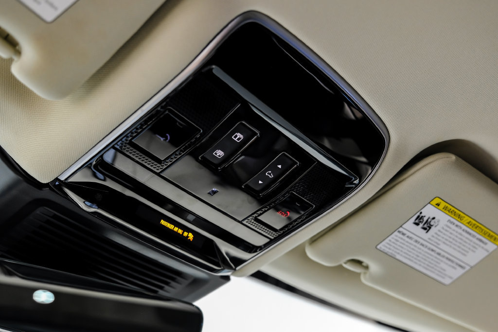 Used 2024 Land Rover Range Rover SE AWD/4WD image 37