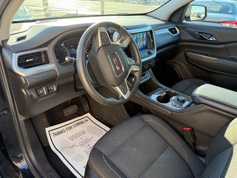 Used 2022 GMC Acadia SLE w/ Driver Convenience Package image 10