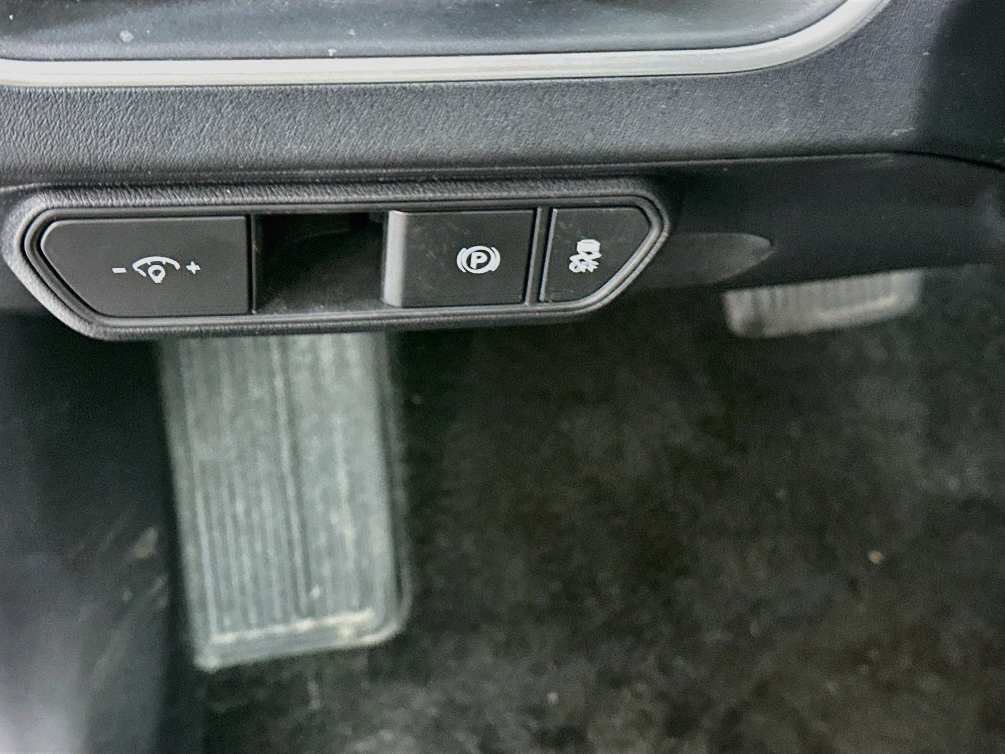 Used 2025 Kia K4 FWD image 16