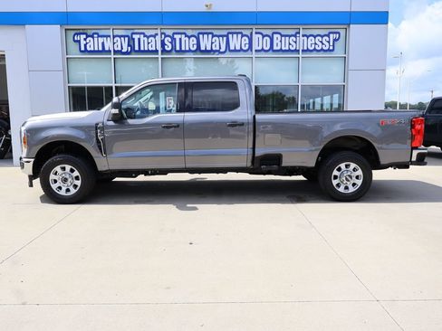 Used 2024 Ford F350 XLT w/ FX4 Off-Road Package AWD/4WD image 7