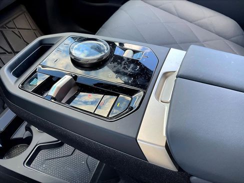 Used 2026 BMW iX xDrive45 image 16