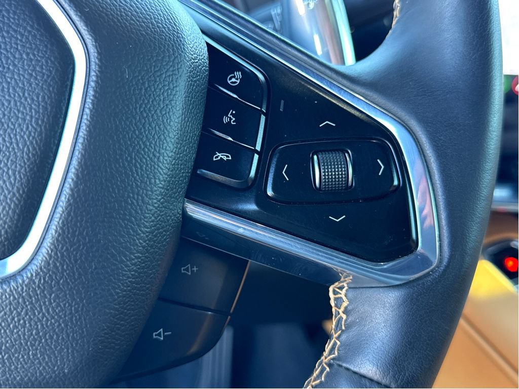 Used 2020 Chevrolet Corvette Stingray Preferred Cpe w/ 2LT Preferred Equipment Group RWD image 16