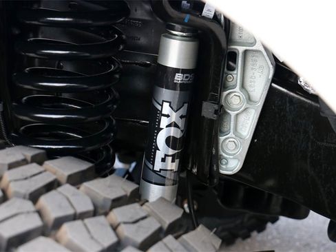 New 2026 Ford F250 Lariat w/ Black Appearance Package image 10