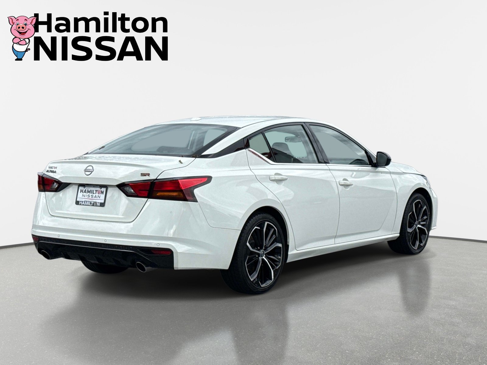 Used 2024 Nissan Altima 2.5 SR FWD image 2