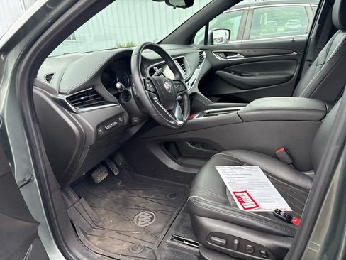 Used 2023 Buick Enclave Avenir w/ Avenir Technology Package AWD/4WD image 11