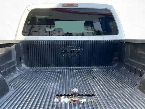 Used 2012 Ford F250 XL w/ XL Value Pkg AWD/4WD image 8