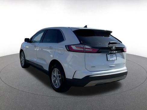 Used 2023 Ford Edge SEL image 11