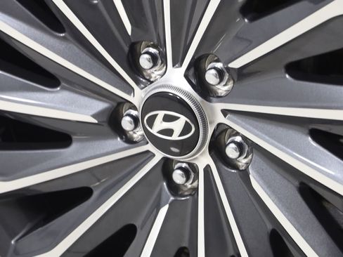 Used 2024 Hyundai Palisade Calligraphy AWD/4WD image 21