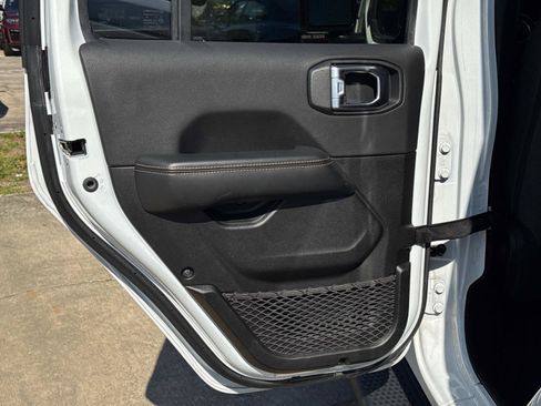 Used 2024 Jeep Wrangler Unlimited Sahara AWD/4WD image 42