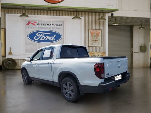 Used 2020 Honda Ridgeline RTL-E image 3