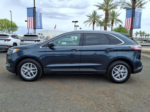 Used 2024 Ford Edge SEL w/ Convenience Package image 8