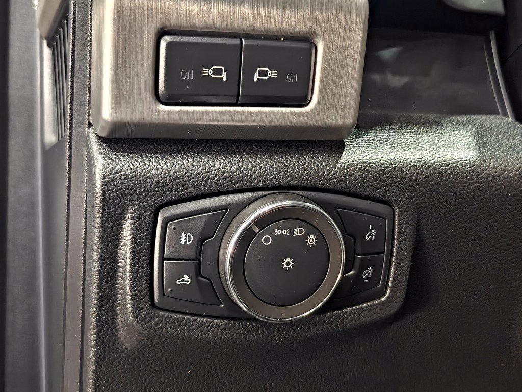 Used 2017 Ford F250 Platinum w/ Platinum Ultimate Package AWD/4WD image 69