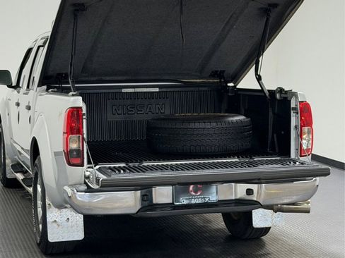 Used 2011 Nissan Frontier S RWD image 9