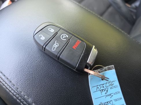 Used 2019 Dodge Durango GT AWD/4WD image 34