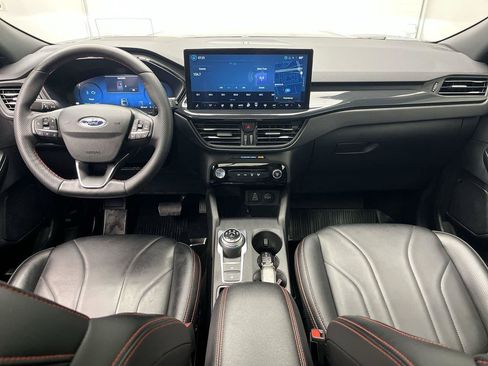 Certified 2025 Ford Escape ST-Line Elite w/ Premium Technology Package AWD/4WD image 4