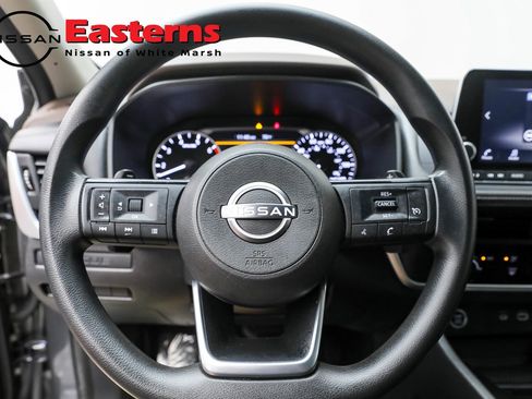 Used 2023 Nissan Rogue S image 20