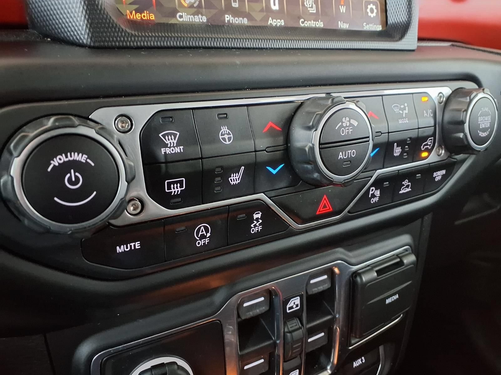 Used 2020 Jeep Gladiator Rubicon AWD/4WD image 22