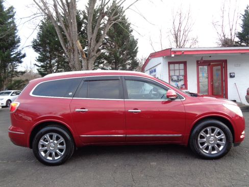 Used 2013 Buick Enclave Leather image 4
