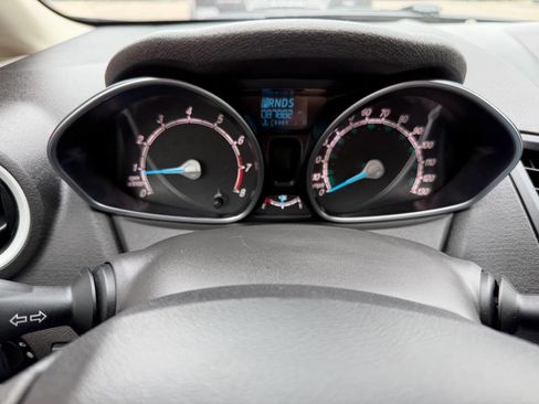 Used 2015 Ford Fiesta SE FWD image 19