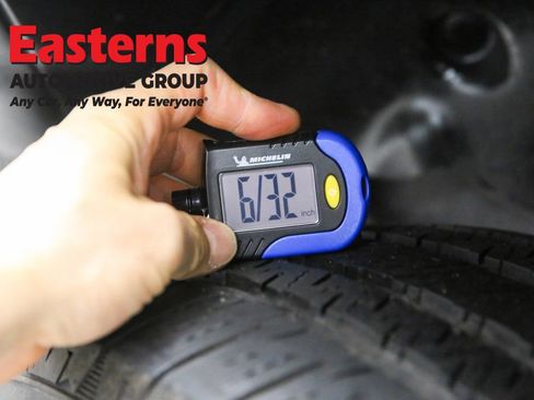 Used 2024 Jeep Wrangler Unlimited AWD/4WD image 29