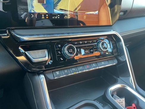 New 2026 GMC Sierra 3500 Denali Ultimate image 17