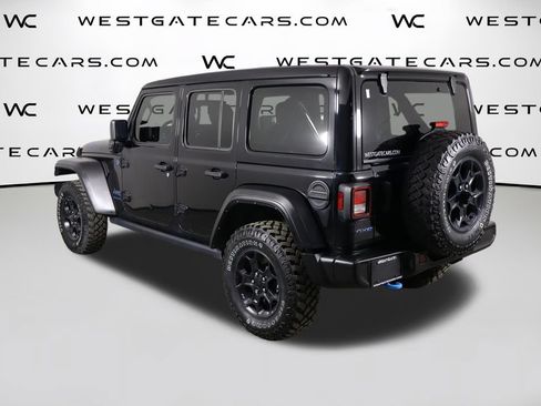 Used 2023 Jeep Wrangler Unlimited w/ Sun & Screen Package AWD/4WD image 47