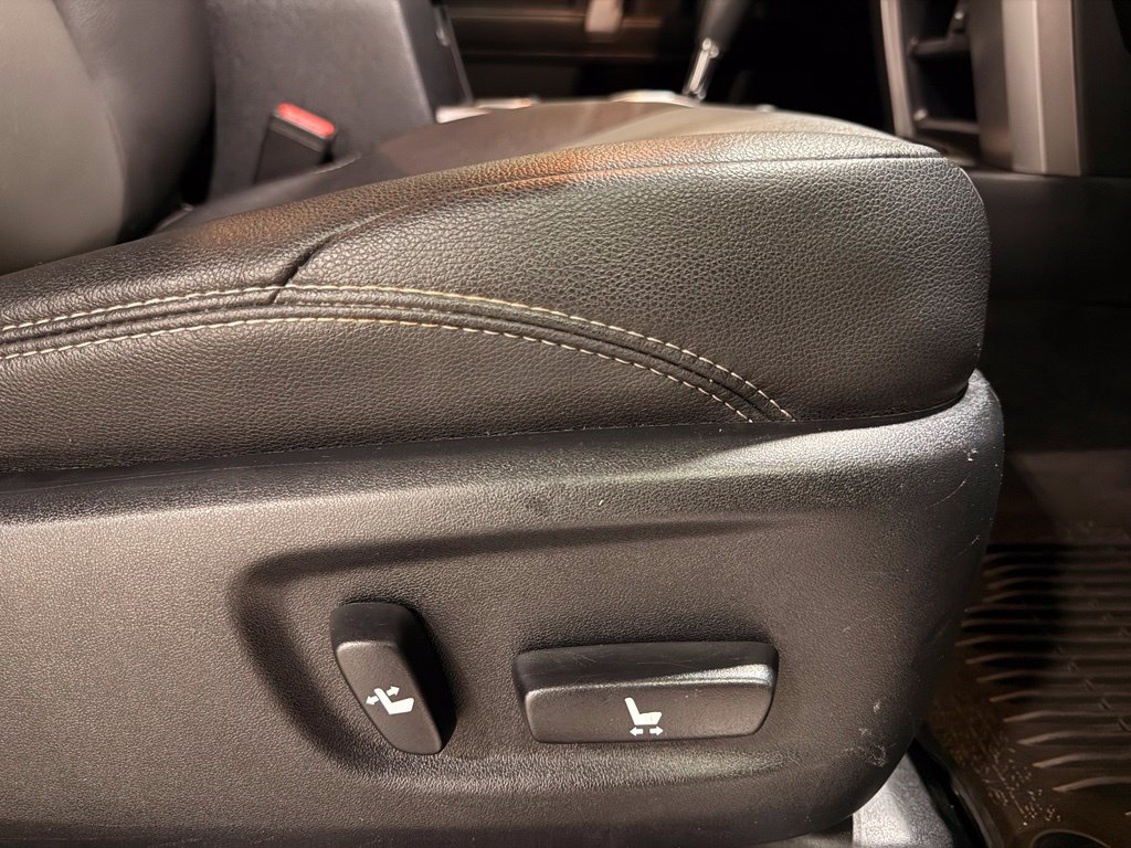 Used 2022 Toyota 4Runner SR5 Premium w/ Moonroof Package RWD image 34