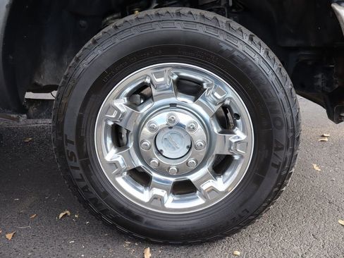 Used 2015 Ford F250 Lariat w/ Lariat Ultimate Package image 45