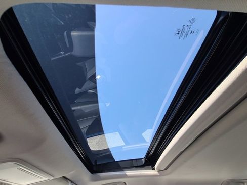 Used 2024 Honda Accord Touring image 25