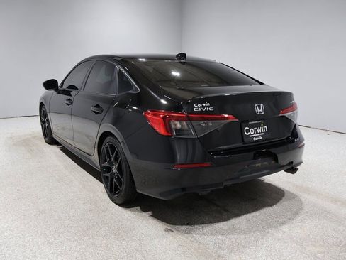 Used 2023 Honda Civic Sport image 4