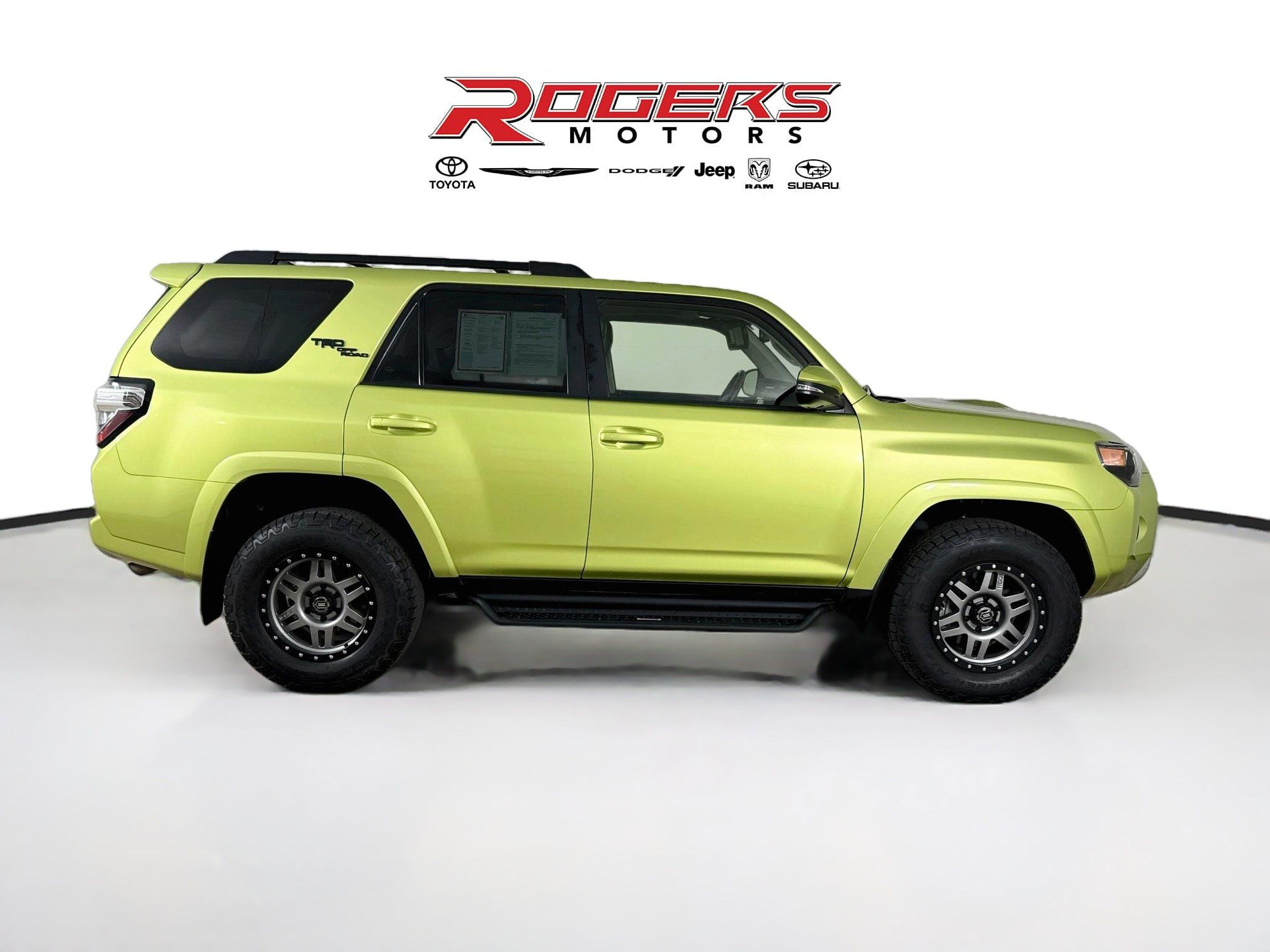 Certified 2023 Toyota 4Runner TRD Off-Road Premium w/ Moonroof Package AWD/4WD image 14