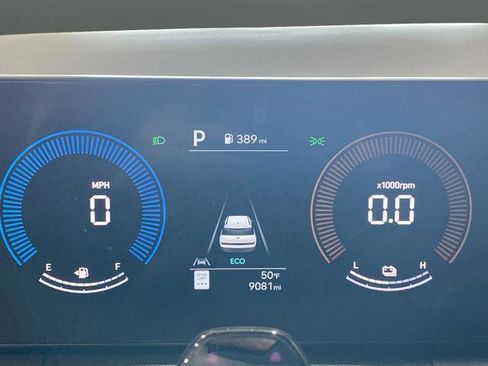 Used 2025 Hyundai Santa Fe SEL image 19