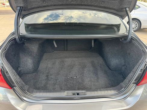 Used 2018 Nissan Altima 2.5 SR w/ SR Midnight Edition FWD image 33
