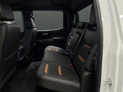 Used 2022 GMC Sierra 1500 AT4 image 29