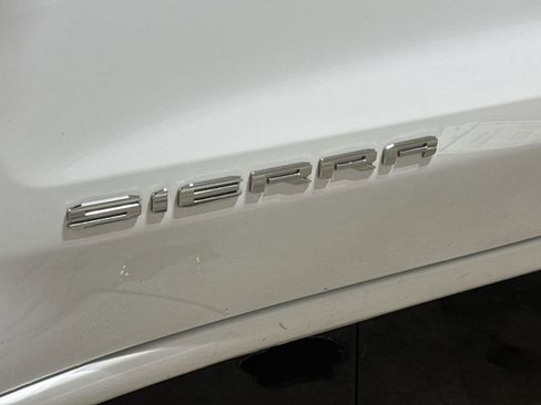 Used 2025 GMC Sierra 1500 SLT AWD/4WD image 26