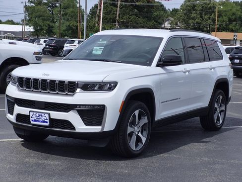 New 2026 Jeep Grand Cherokee L Limited RWD image 3