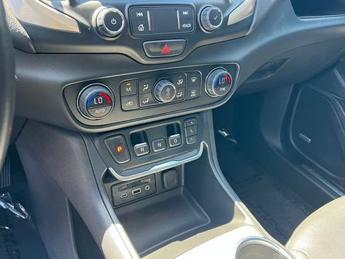 Used 2020 GMC Terrain Denali w/ Denali Premium Package AWD/4WD image 20