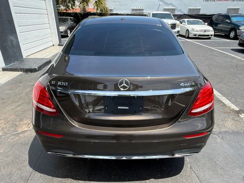 Used 2017 Mercedes-Benz E 300 4MATIC image 8
