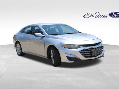 Used 2022 Chevrolet Malibu LT FWD image 3