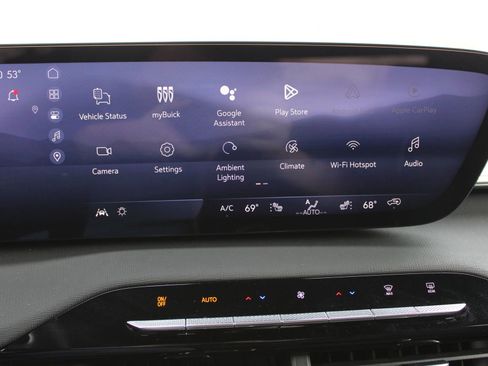 Used 2025 Buick Enclave Preferred image 34