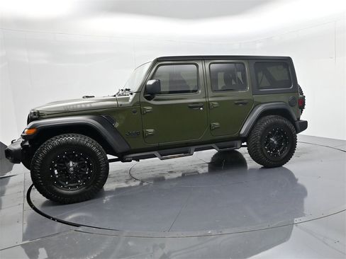 Used 2020 Jeep Wrangler Unlimited Willys image 4