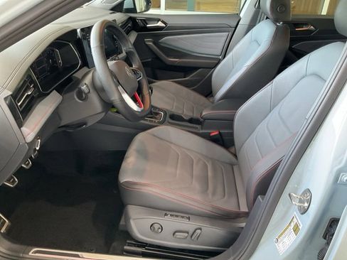 Used 2025 Volkswagen Jetta GLI Autobahn image 4