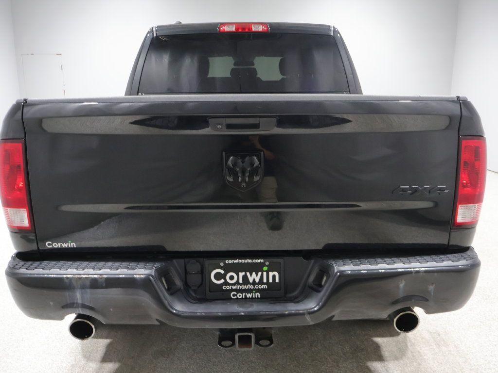 Used 2019 RAM 1500 Express w/ Express Value Package AWD/4WD image 3