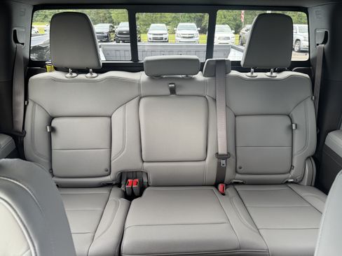 New 2026 Chevrolet Silverado 1500 RST w/ Convenience Package II AWD/4WD image 18