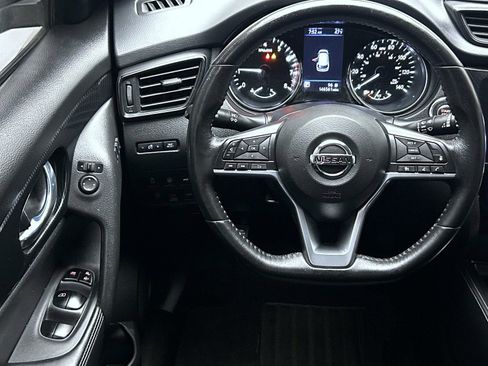 Used 2018 Nissan Rogue SL w/ Premium Package AWD/4WD image 12