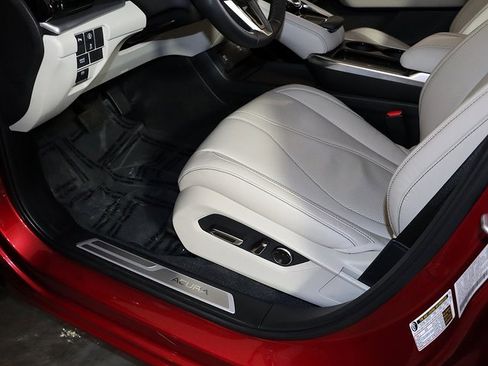 Certified 2025 Acura RDX w/ Technology Package image 24