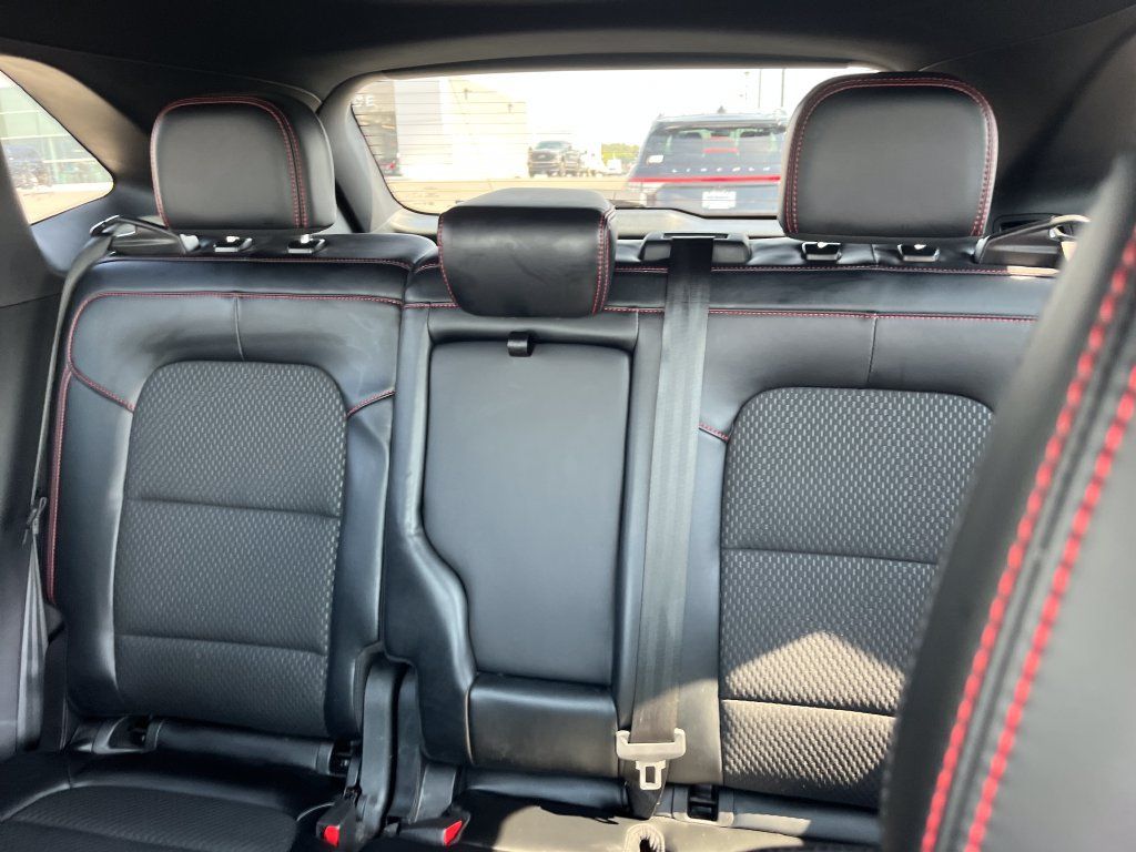 Used 2023 Ford Escape ST-Line w/ Tech Pack #1 AWD/4WD image 13