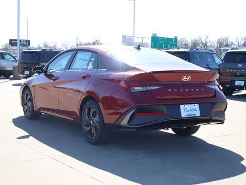 New 2026 Hyundai Elantra SEL Sport Premium FWD image 6